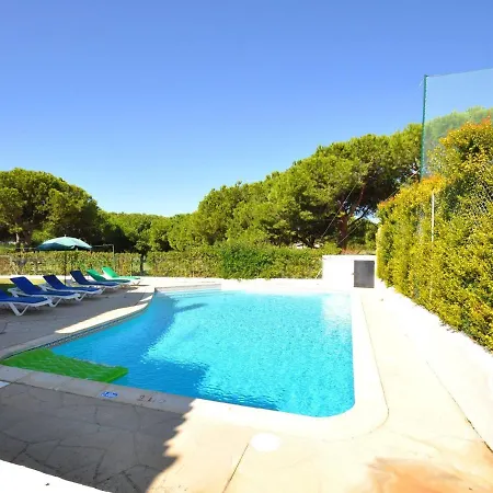 Cozy Holiday In With Private Swimming Pool 维拉摩拉