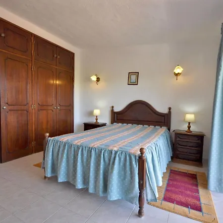 Cozy Holiday In With Private Swimming Pool 度假居 *