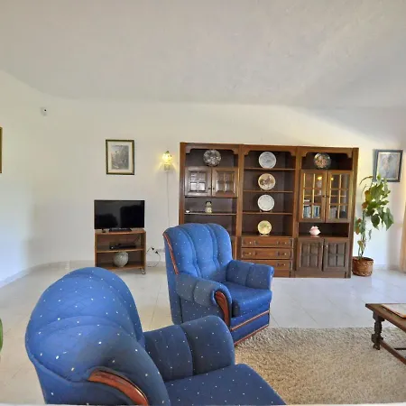 Σπίτι διακοπών Cozy Holiday In With Private Swimming Pool